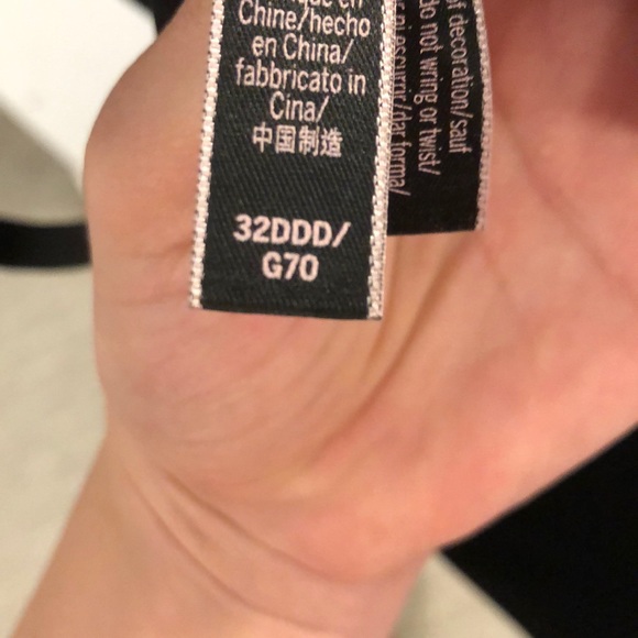 2 Victoria’s secret push up bra bundle - Picture 7 of 7